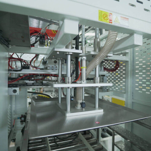 automatic bag-in-box packaging machine